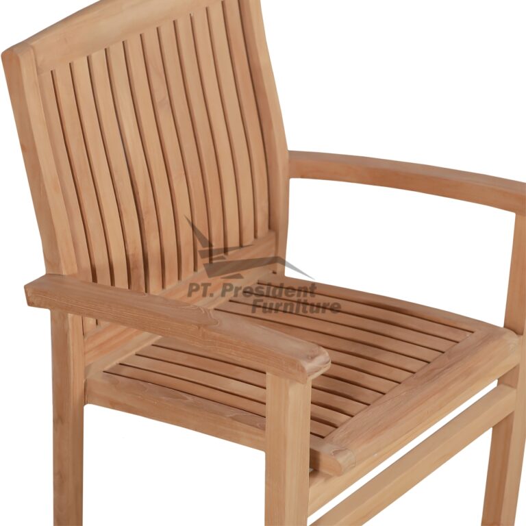 Audia Chair